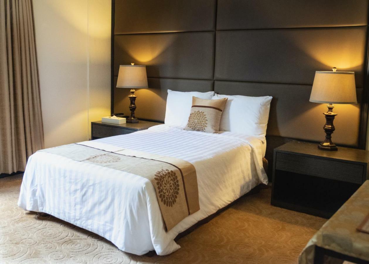 One Pacific Hotel Tamuning Luaran gambar